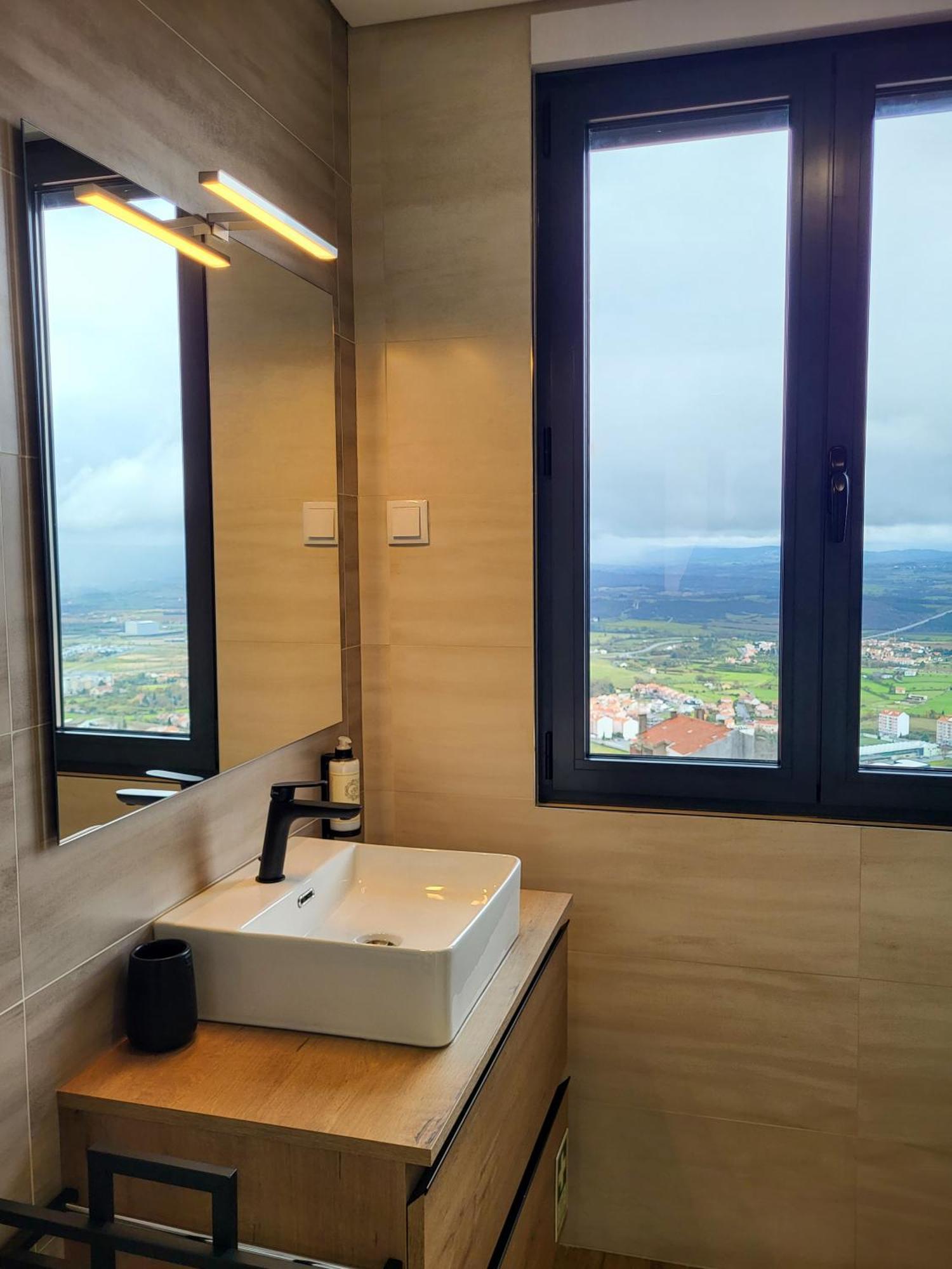 Apartamentos Do Mercado Covilhã Cameră foto